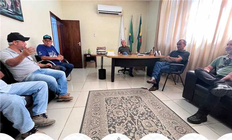 PREFEITURA DE RIO POMBA PROMOVE REUNIÃO PARA ALINHAMENTO DE LOGÍSTICA DE TRANSPORTE PÚBLICO